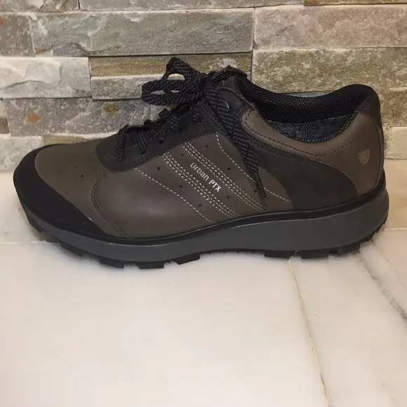 NWT Joya Sneakers for Men!!