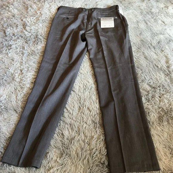 NWT Kenneth Cole Reaction stretch slim fit flex waistband men’s dress pants