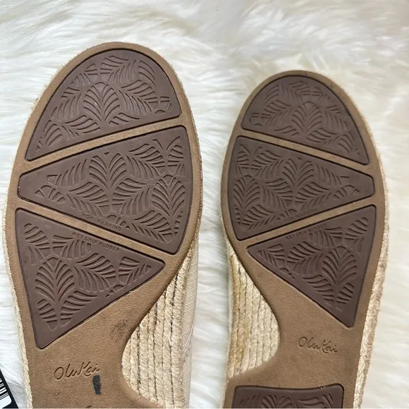 NWT Olukai Kaula Pa’a Kapa Beige Comfort Slip On Shoes Size 9.5