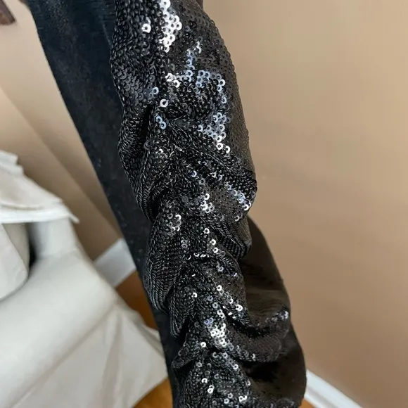 NWT PAROSH 320$ black Sequined Slim Fit Mini Dress, size XS