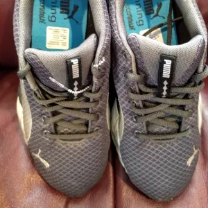NWT Puma athletic shoes running aerobic Dance Grey light WOMEN 7.5 - 8  YOUTH 6