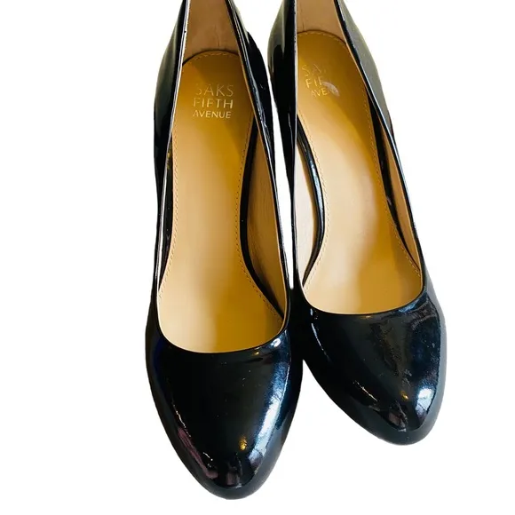 NWT SAKS FIFTH AVENUE SF Selena Patent Leather Stiletto Pumps Black Size 9