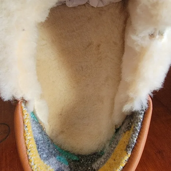 NWT Sanuk Cozy Vibe Low Southwest Women's Indoor Outdoor Slippers Size 9