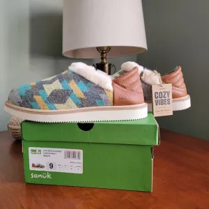 NWT Sanuk Cozy Vibe Low Southwest Women's Indoor Outdoor Slippers Size 9