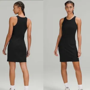 NWT Slim Fit Above Knee Dress
