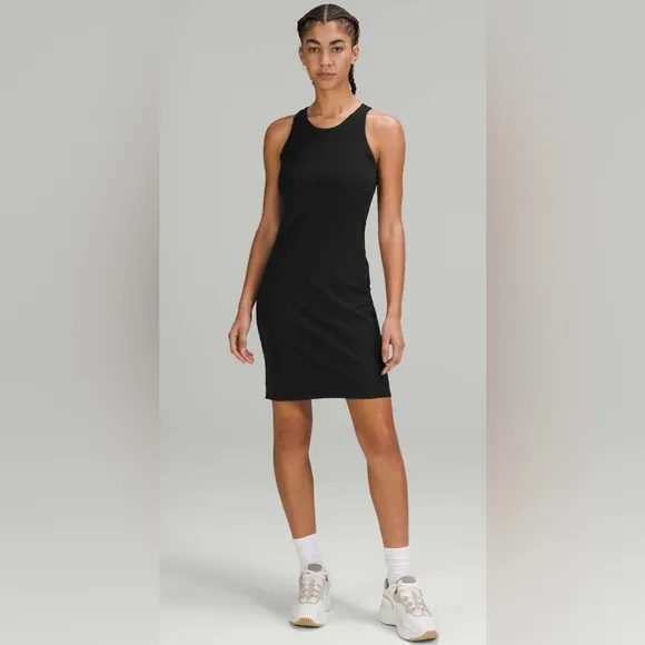 NWT Slim Fit Above Knee Dress