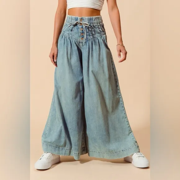 NWT So Me Wide Leg Drawstring Smocked Button Fly Waist Yoked Pleated Denim Jeans