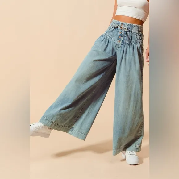 NWT So Me Wide Leg Drawstring Smocked Button Fly Waist Yoked Pleated Denim Jeans