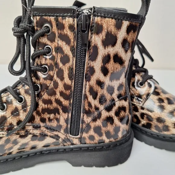 NWT Steve Madden kids women combat boots sparkly glitter leopard zipper lace up
