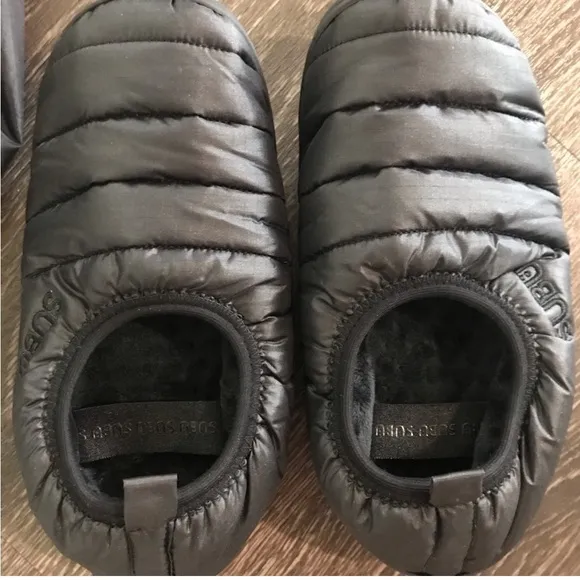 NWT SUBU Indoor/Outdoor Packable Unisex Slippers M