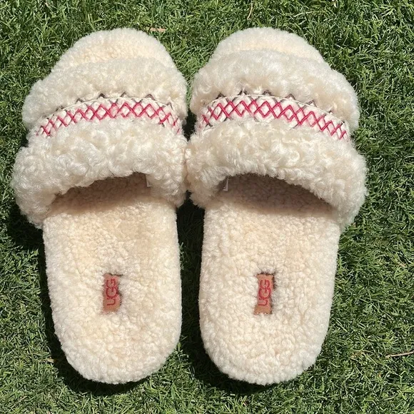 NWT UGG Cozetta Braid Slippers!