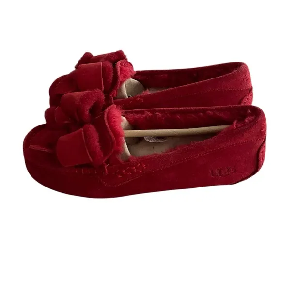 NWT UGG Women's Ansley Heritage Bow  Size 6