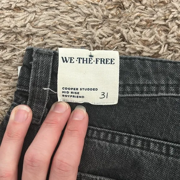 NWT We The Free Cooper Studded Mid Rise Boyfriend Jeans Size 31
