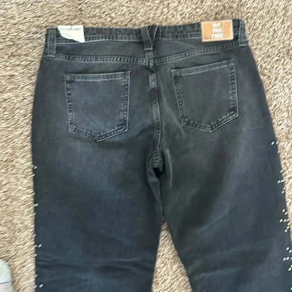 NWT We The Free Cooper Studded Mid Rise Boyfriend Jeans Size 31