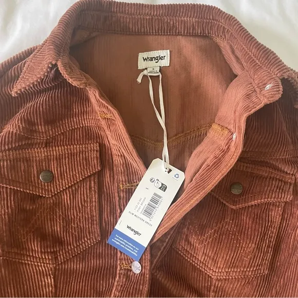 NWT Wrangler Slim-Fit Western Corduroy Dress in Pony Brown Size S