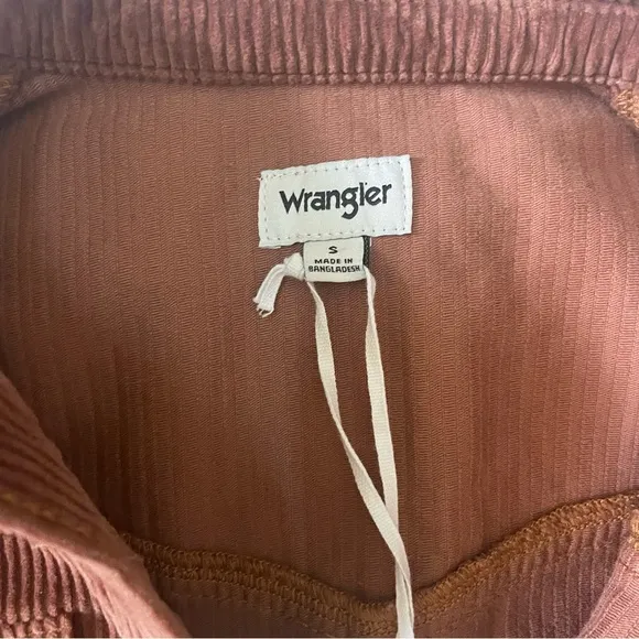 NWT Wrangler Slim-Fit Western Corduroy Dress in Pony Brown Size S