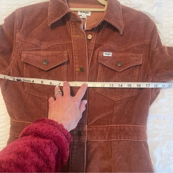 NWT Wrangler Slim-Fit Western Corduroy Dress in Pony Brown Size S