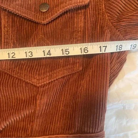 NWT Wrangler Slim-Fit Western Corduroy Dress in Pony Brown Size S