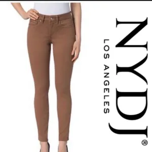 NYDJ Alina Legging Jeans