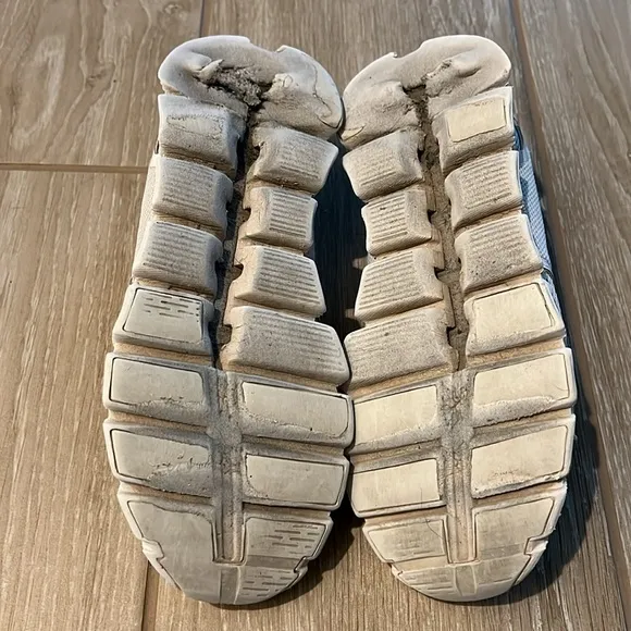 On CLOUD | Well-loved On Cloud Gym Shoes | Box Included | White | Size 7.5