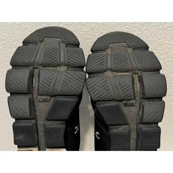 On Cloudflyer Mens Running Shoes Sneakers Sz 7.5 Black Gray Sneakers Gym Casual