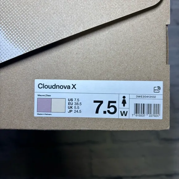 On Cloudnova X, Mauve/Dew Sneakers Womens 7.5 New In Box New Color Athletic