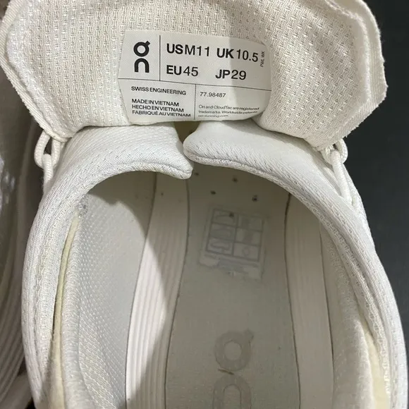 On Running Cloud Nova Sneakers Running Shoes Undyed All White