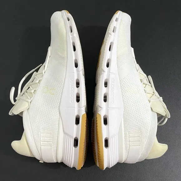 On Running Cloud Nova Sneakers Running Shoes Undyed All White