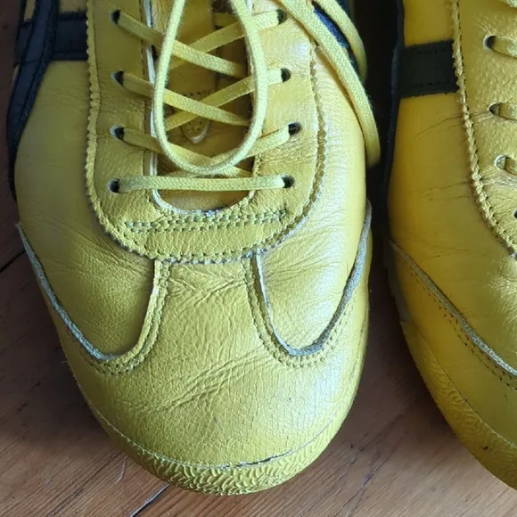 Onitsuka Tiger by Asics Mexico 66 SD Yellow and Black Sneakers Size 40.5
