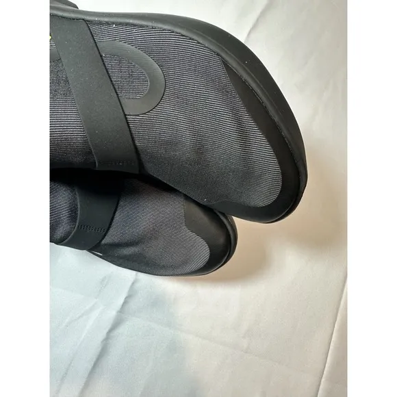 OOFOS OOmg Men's Size 12.5 Low Mesh Slip On Black Comfort Recovery Shoes EUC