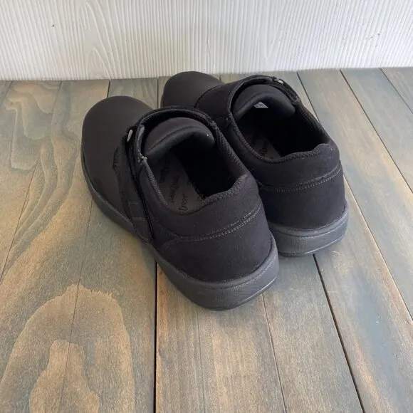 OrthoFeet 525 Bismarck Black Slip-On Orthopedic Shoes Mens Size 9.5 XXW (E8)