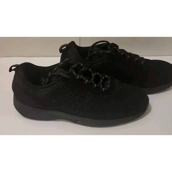 Orthofeet Women's Othopedic Black/Coral Knit Sneakers 10.5 Widewidth