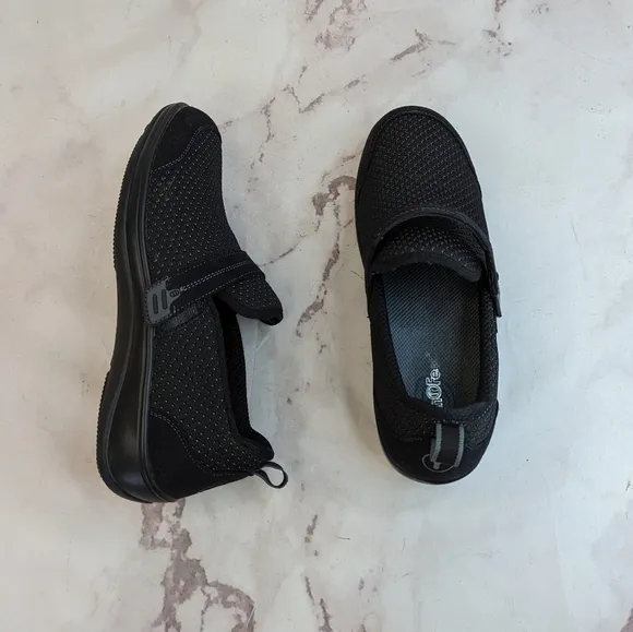 Orthofeet Womens Size 9 B Black Shoes Orthopedic Comfort Sneakers Quincy Slip On