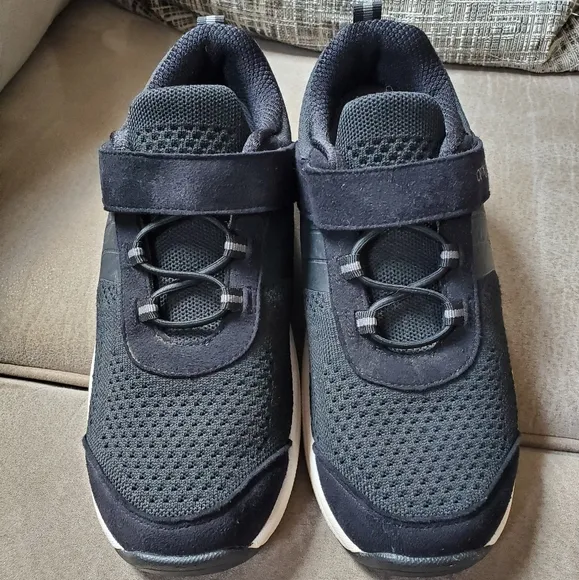 OrthoFeet 831 Joelle Womens Size 9.5 Black Comfort Orthopedic Shoes Sneakers