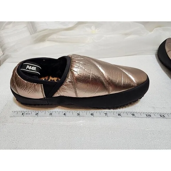 P448 WOMENS 40 SZ 9 GOLD SLIP ON LABY SNEAKER SLIPPER CHEETAH SHIMMER COMFY CUTE