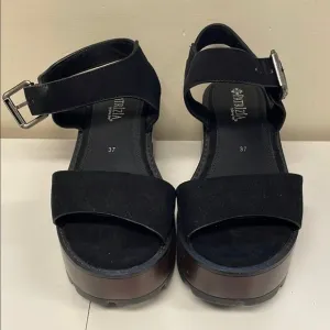 Patrizia by spring step Black Platform Sandals with Chunky Sole