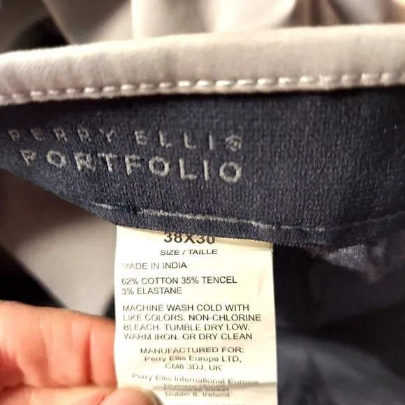 Perry Ellis Men's Essentials Slim Fit Gray Dress Pants