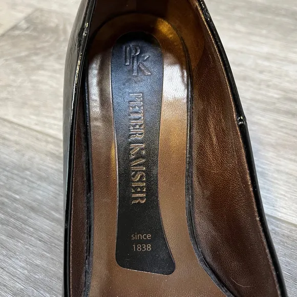 PETER KAISER Black Patent Leather Pumps Size 8 Square Toe Pilgrim 65mm 2.5” Heel