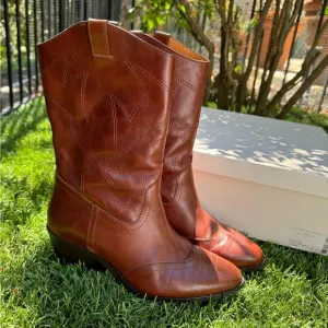 Pheobe Mid Boots