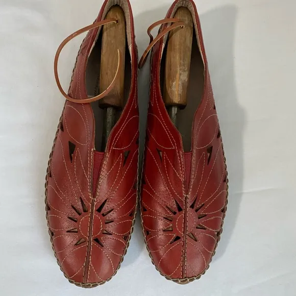 PIKOLINOS Jerez Brandi Floral Cut-Out Leather Slip On Flat Moccasin EU 38 Shoes