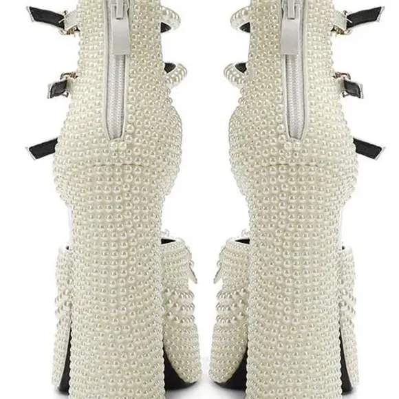 Pointed Toe Chunky Heels Ankle Buckle Elegant Pearl-Embellished Platform Heels
