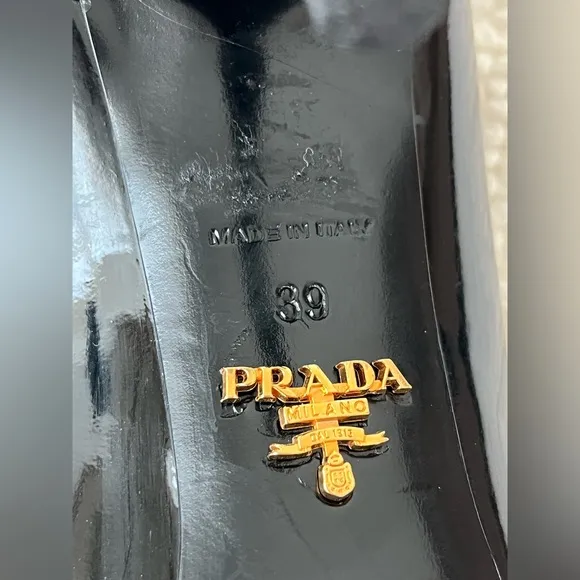 Prada Black Patent Leather Heels with Bow Detail size 39