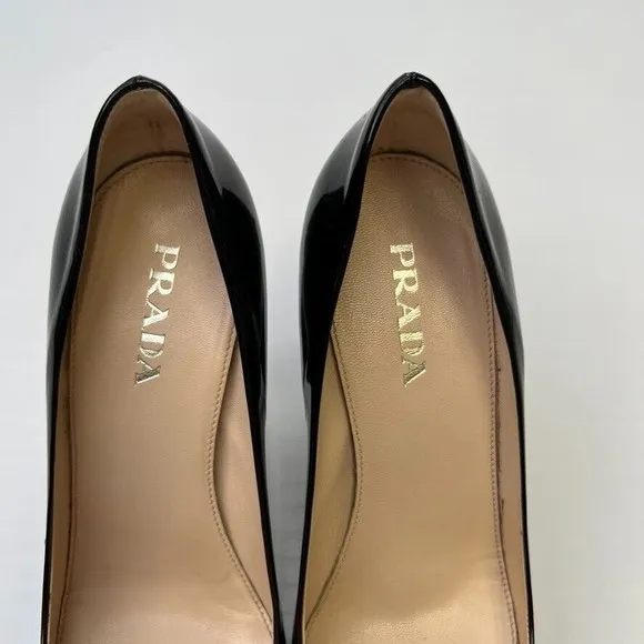 Prada Pump Women 7.5 Leather Patent Italy Buckle Square Heel Shiny Ombre Core Go