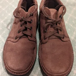 Propet Mens Village Walker light brown wide boots size 9 4E