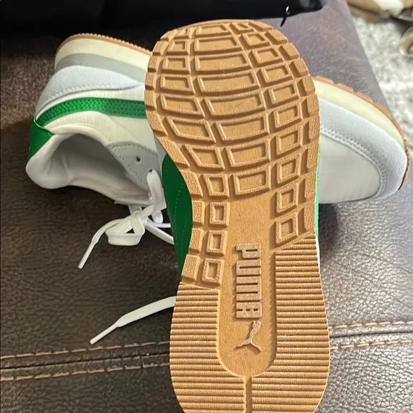 Puma White and Green Sneakers