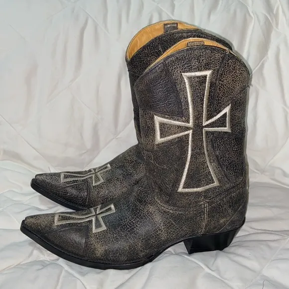 RARE Old Gringo Camelot Leather Cross Motif Cowgirl Western Boot size 9