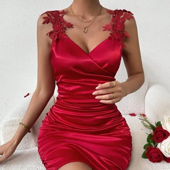 Red Preppy Women's Lace Patchwork V-Neck Slim Fit Pleated Dress