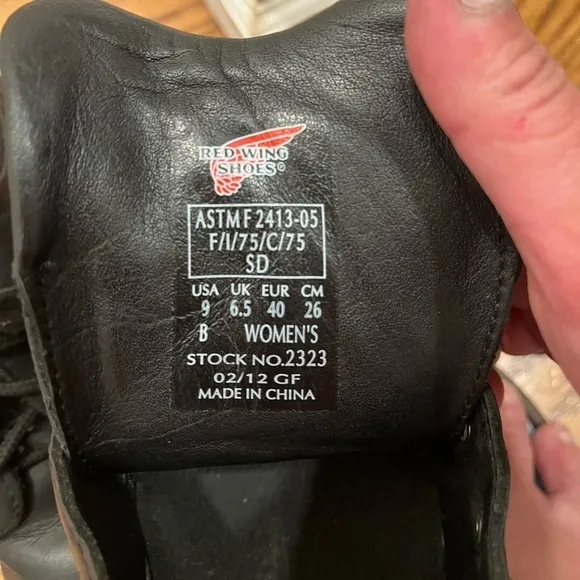 Red Wing Women’s Steel Toe Safety Shoes Size 9 Black Lace Up Leather