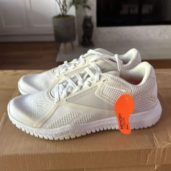 Reebok women's Flexagon Force 2.0 Cross Trainer white size 7.5 NEW in box