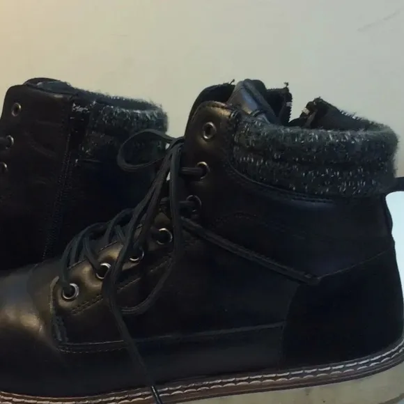 Reserved Footwear Black Lace-Up Mid Boot Size 10.5